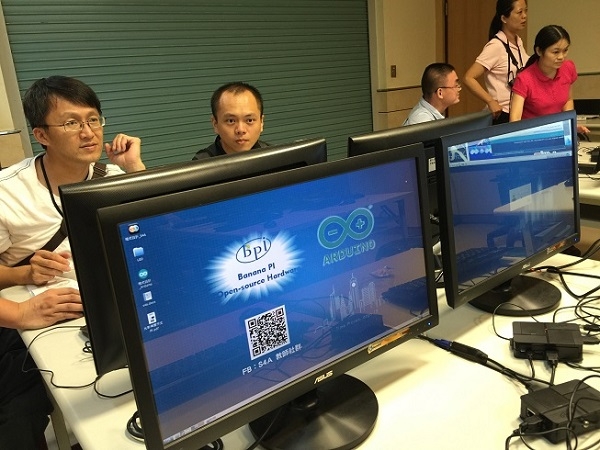 Banana pi for maker and education at TaiBei make faire 2015